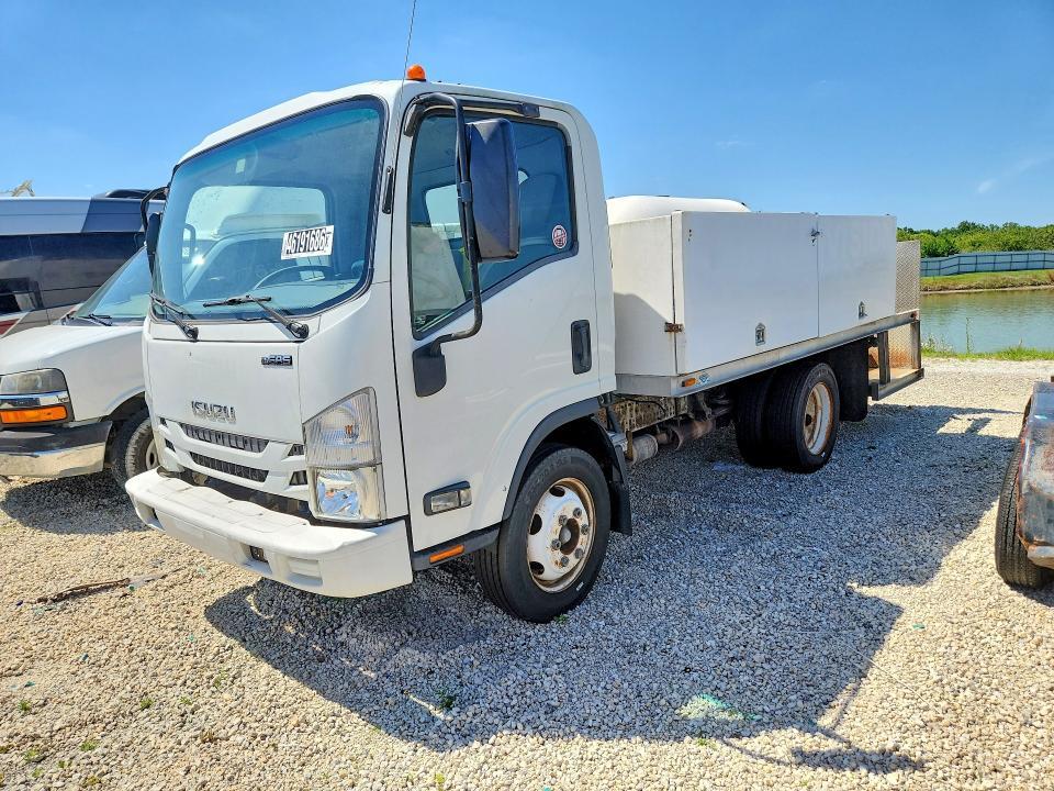 2018 Isuzu NPR HD