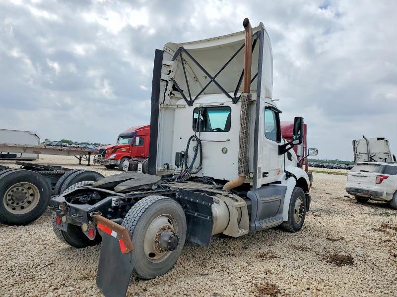 2018 Peterbilt 579 Semi Truck
