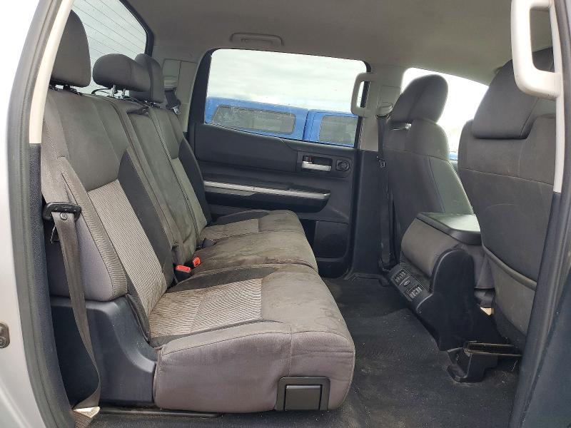 2015 Toyota Tundra SR5