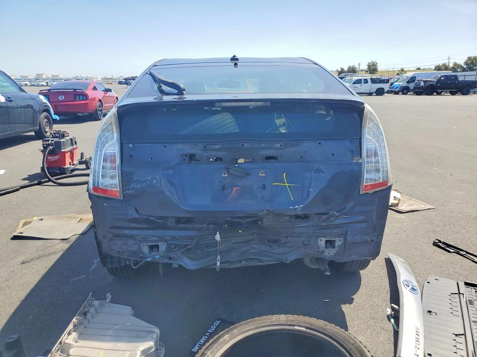 2012 Toyota Prius Plug-in Hybrid Advanced