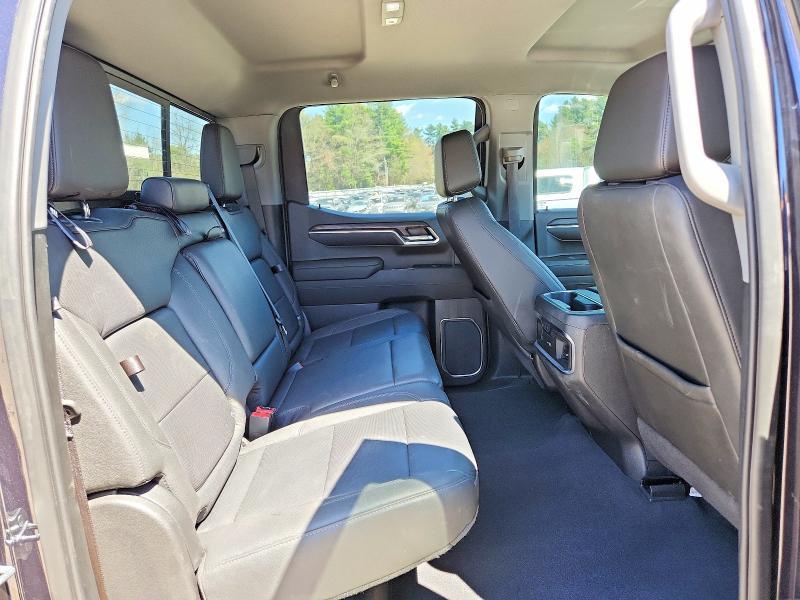 2023 GMC Sierra K1500 slt