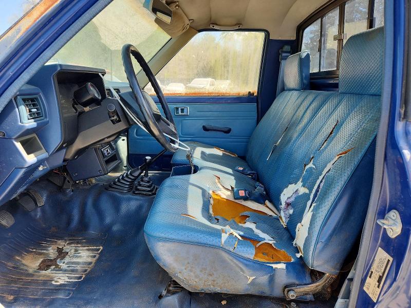 1985 Toyota Pickup Base