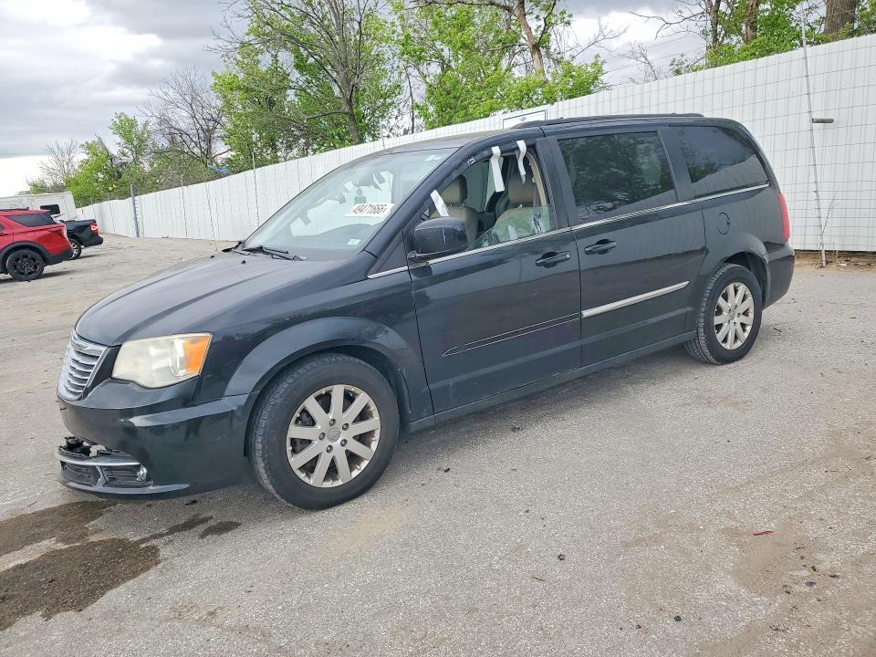2013 Chrysler Town & Country Touring