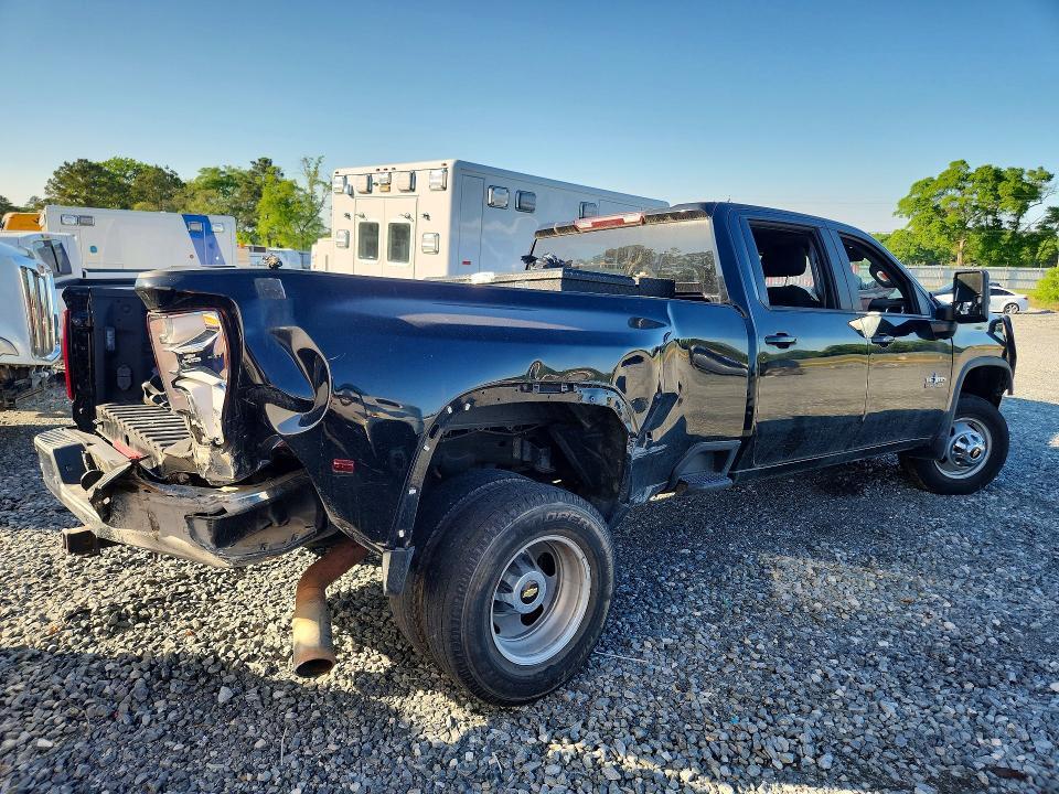 2021 Chevrolet Silverado C3500 LT