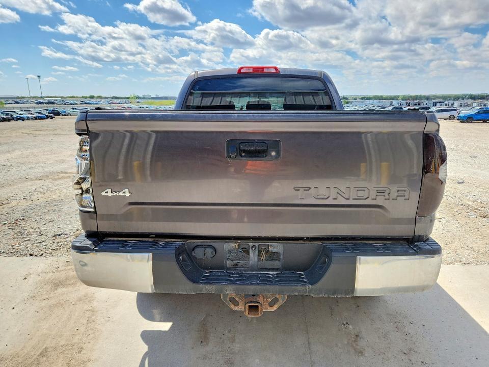 2016 Toyota Tundra SR5
