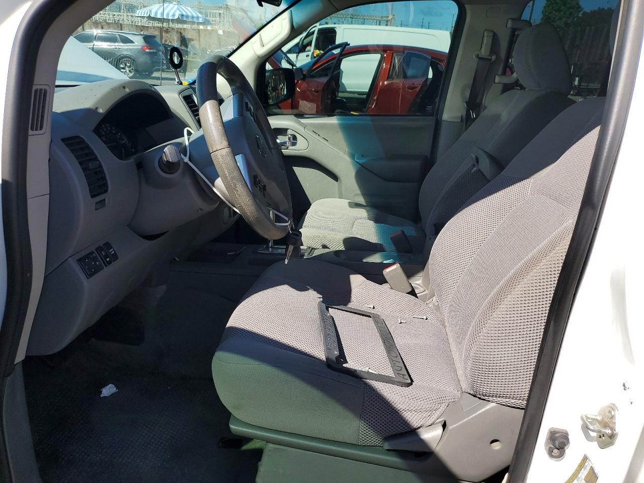 2017 Nissan Frontier SV