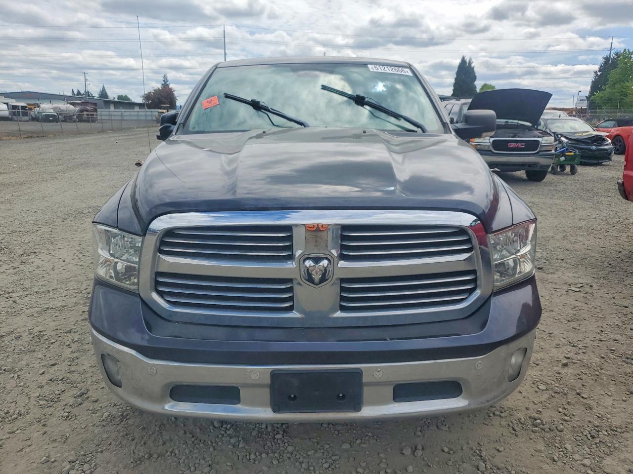 2015 Dodge RAM 1500 SLT