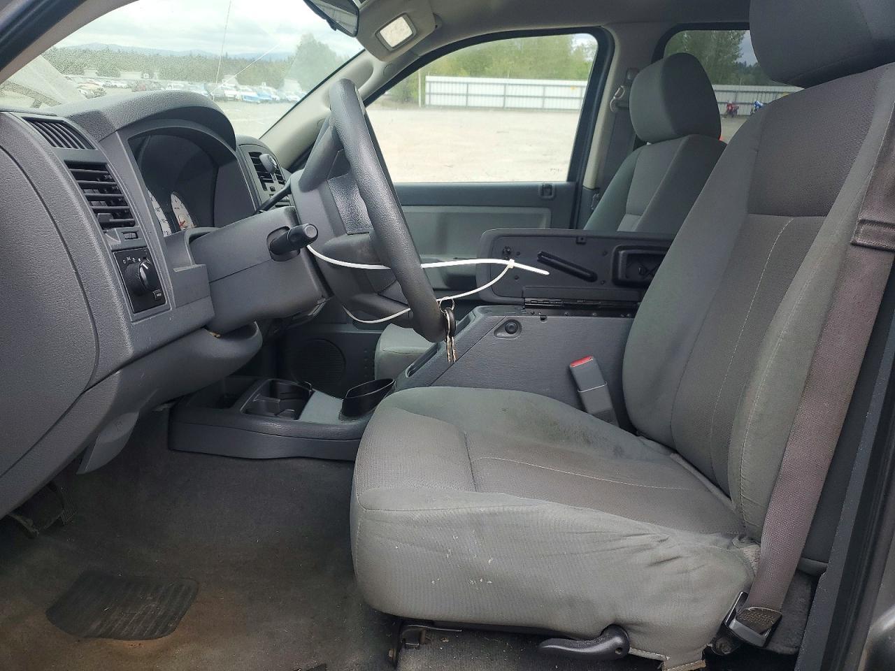 2005 Dodge Dakota Quattro