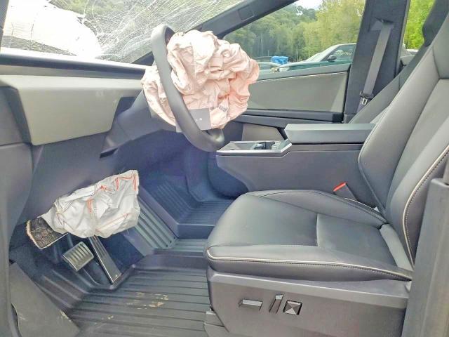 2024 Tesla Cybertruck