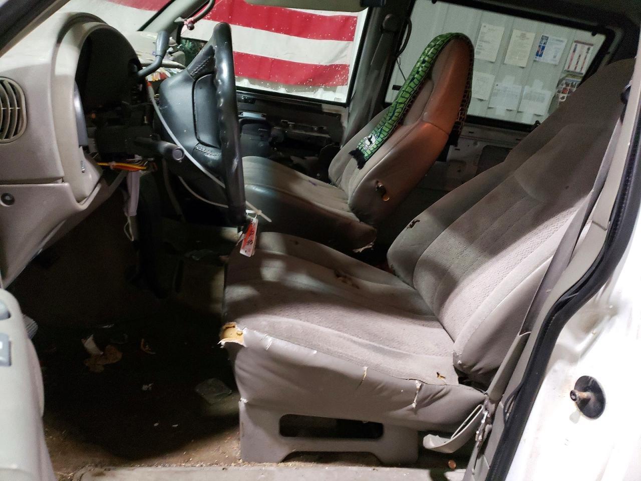 2001 Chev Astro