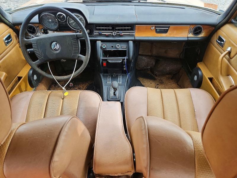 1976 Mercedes-Benz 240