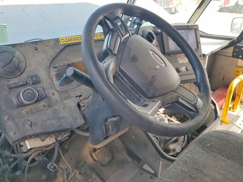 2020 Ford F59 Delivery Truck