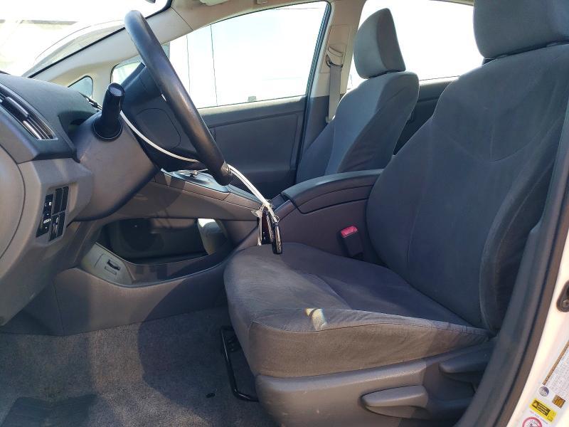 2010 Toyota Prius iii