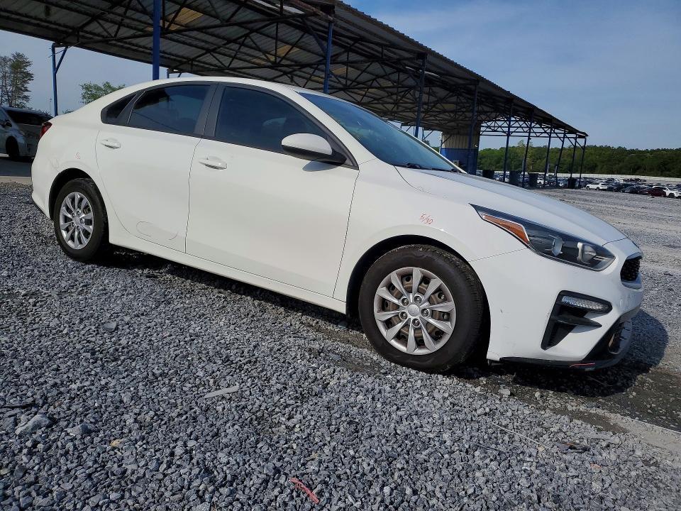 2021 KIA Forte fe