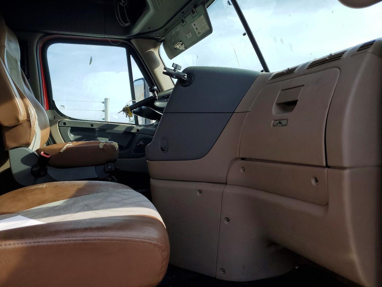 2013 Freigliner Cascadia