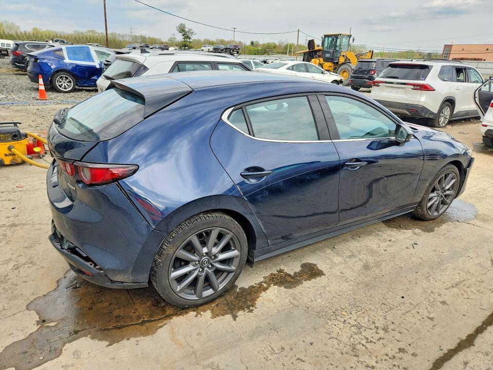 2021 Mazda 3 Select