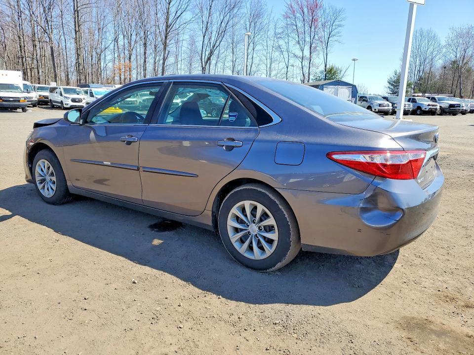 2017 Toyota Camry le