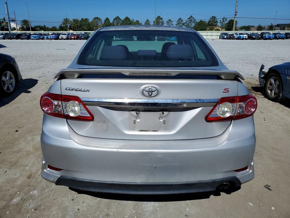 2013 Toyota Corolla s