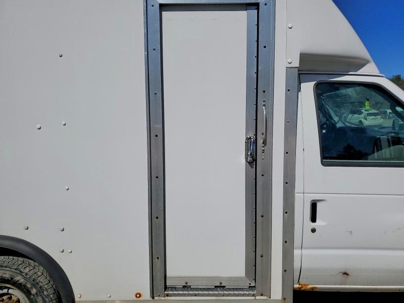 2010 Ford E350 Delivery Truck