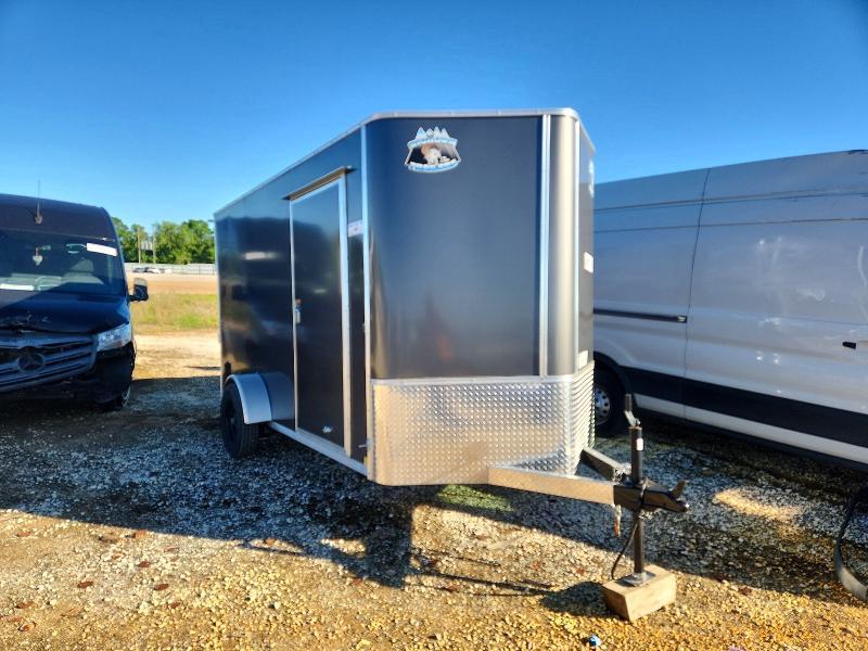 2025 R&M Enclosed-Enclosed Cargo Trailer