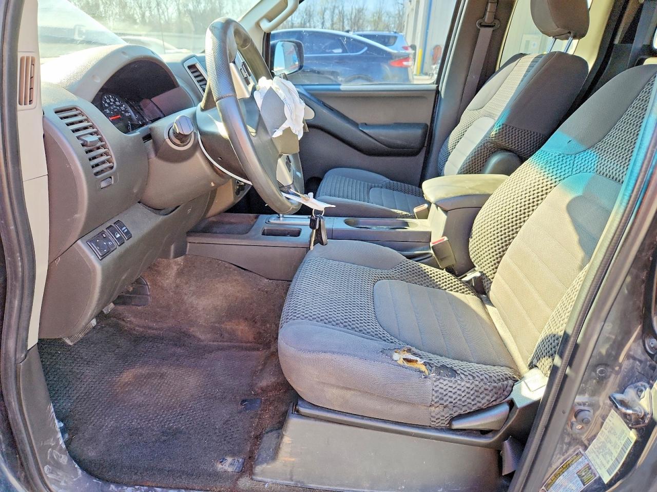 2013 Nissan Frontier SV V6