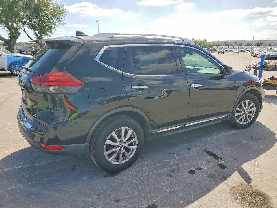 2017 Nissan Rogue sl