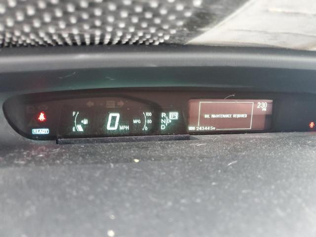 2010 Toyota Prius iii
