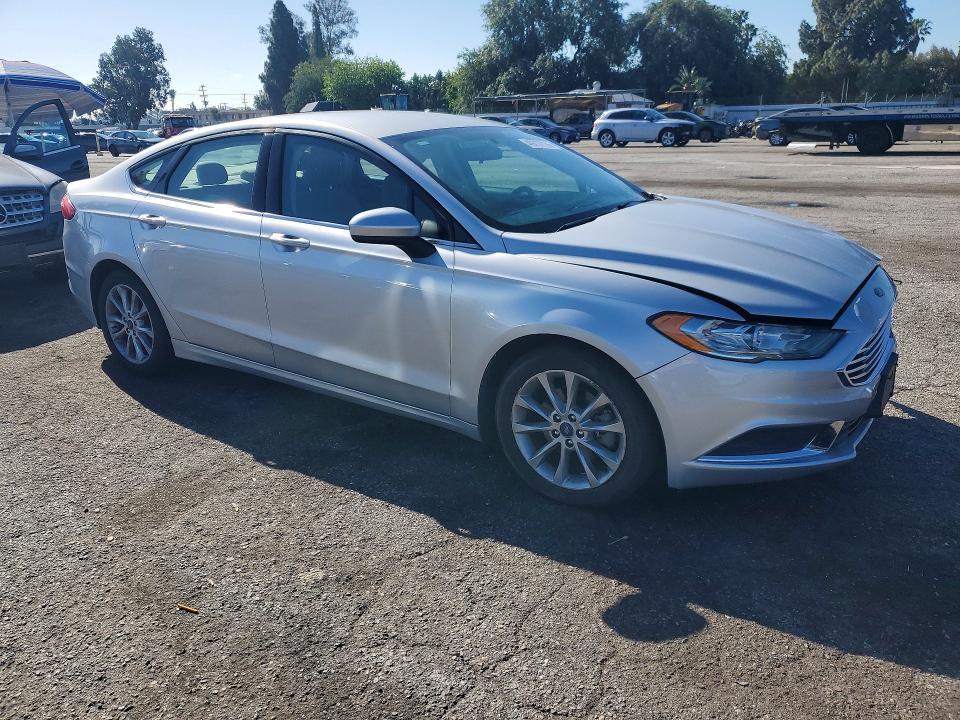 2017 Ford Fusion se Hybrid