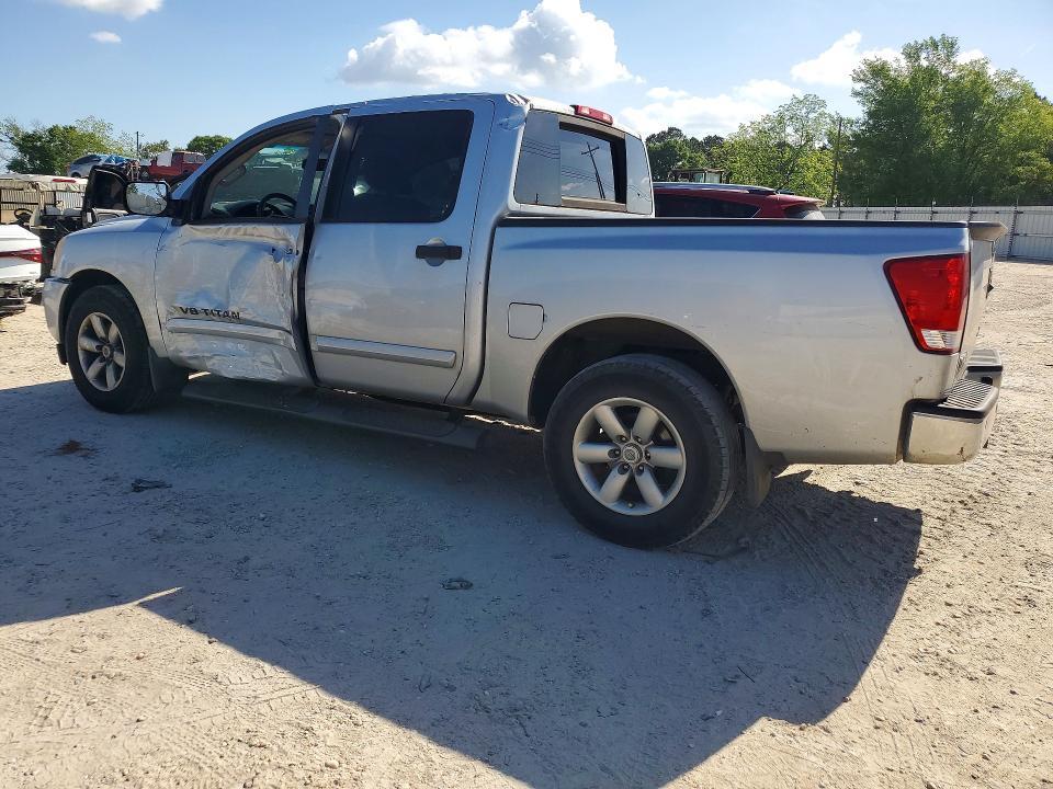 2014 Nissan Titan SV