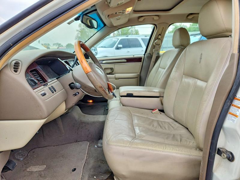2004 Lincoln Town car Ultimate