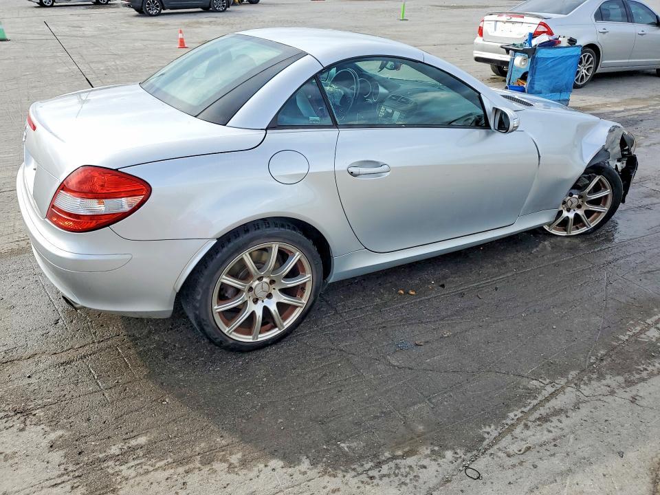 2005 Mercedes-Benz Slk 350