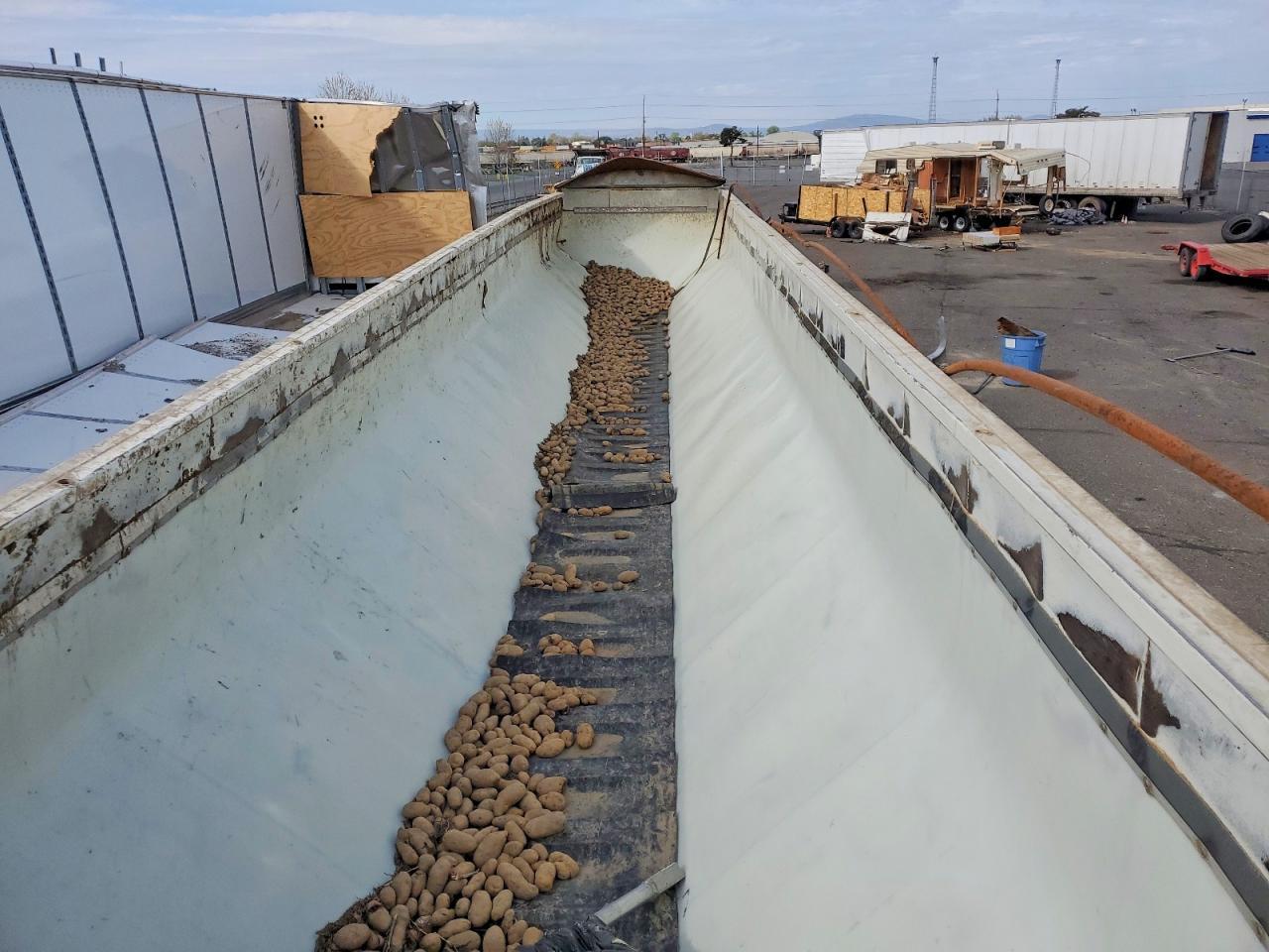 2000 Eagleridge 2000 Eagle Bridge Live Bottom Trailer