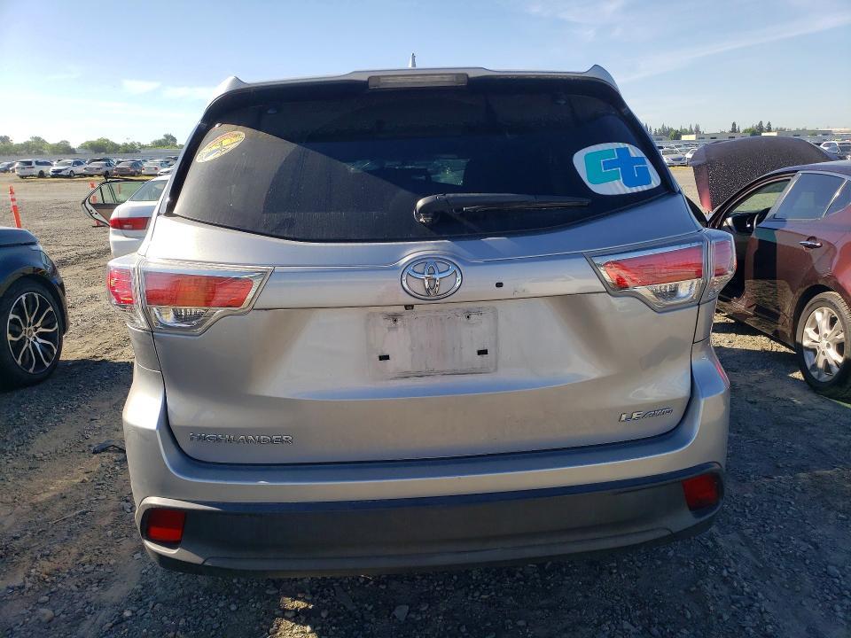 2015 Toyota Highlander le Plus