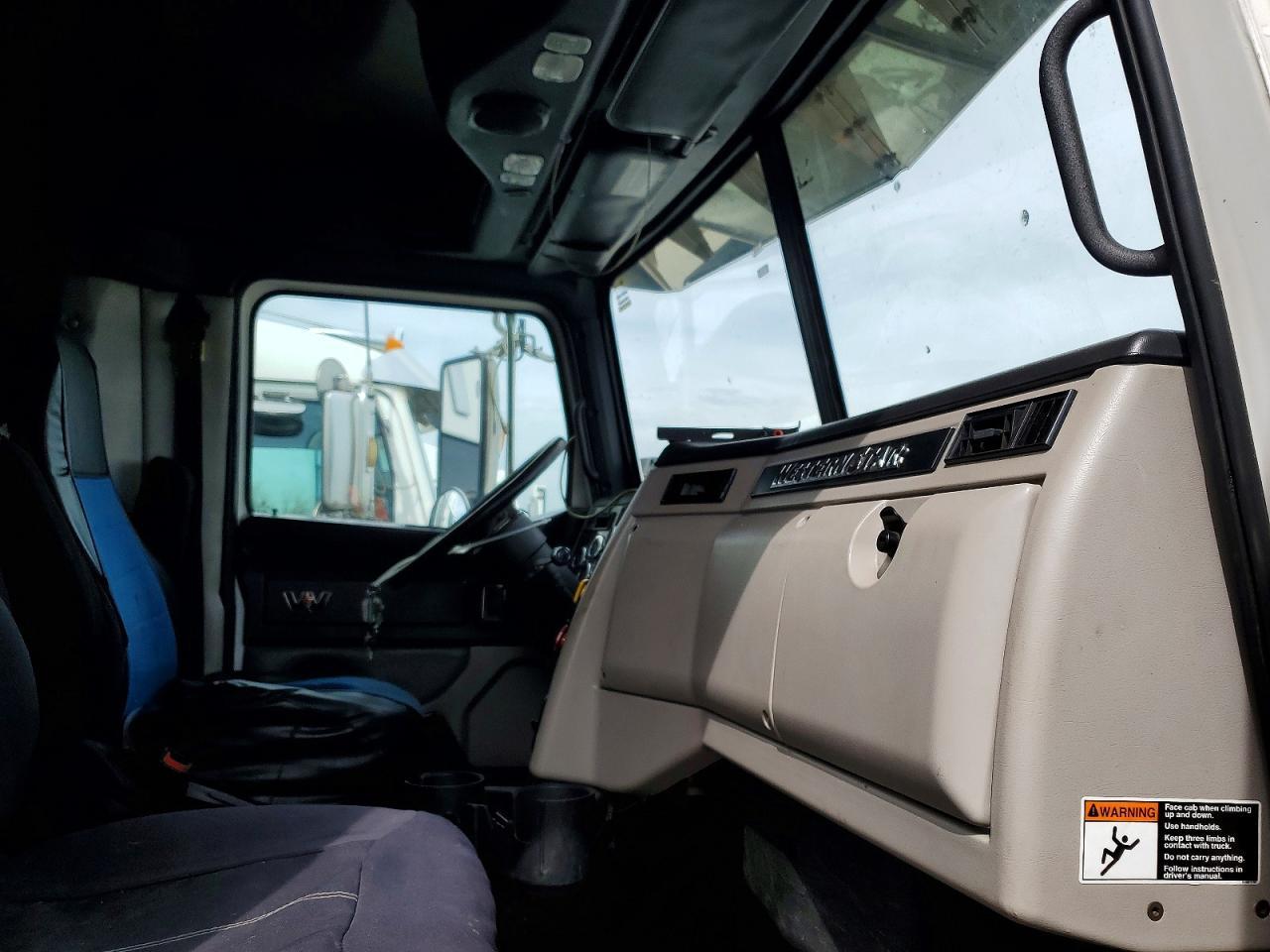 2020 Western Star 4900 Semi Truck