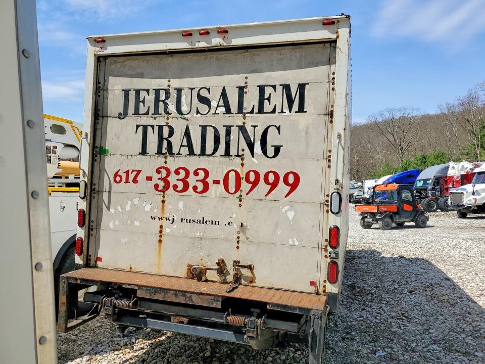 2015 Isuzu NPR Truck BOX Truck