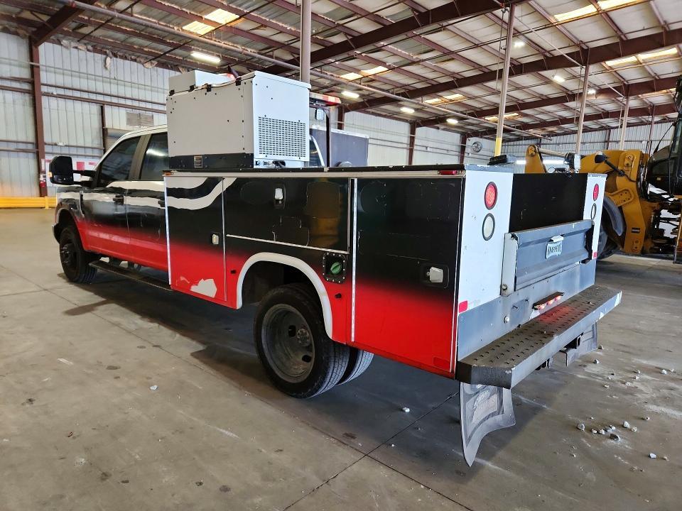 2017 Ford F350 Super-Semi Truck