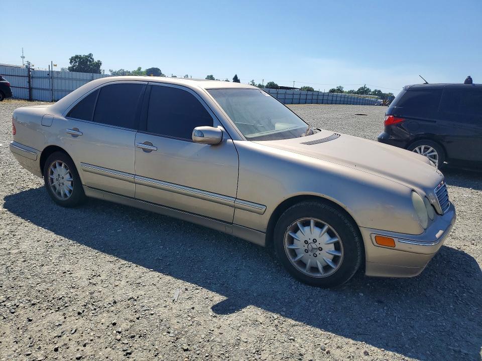 2000 Mercedes-Benz E 320