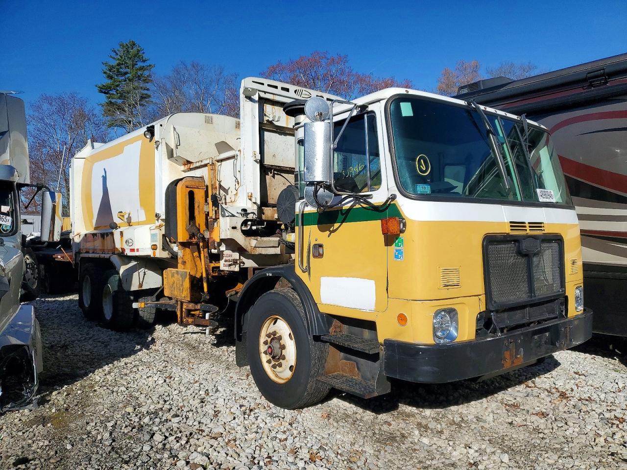 2010 Autocar Llc Xpeditor Refuse Truck