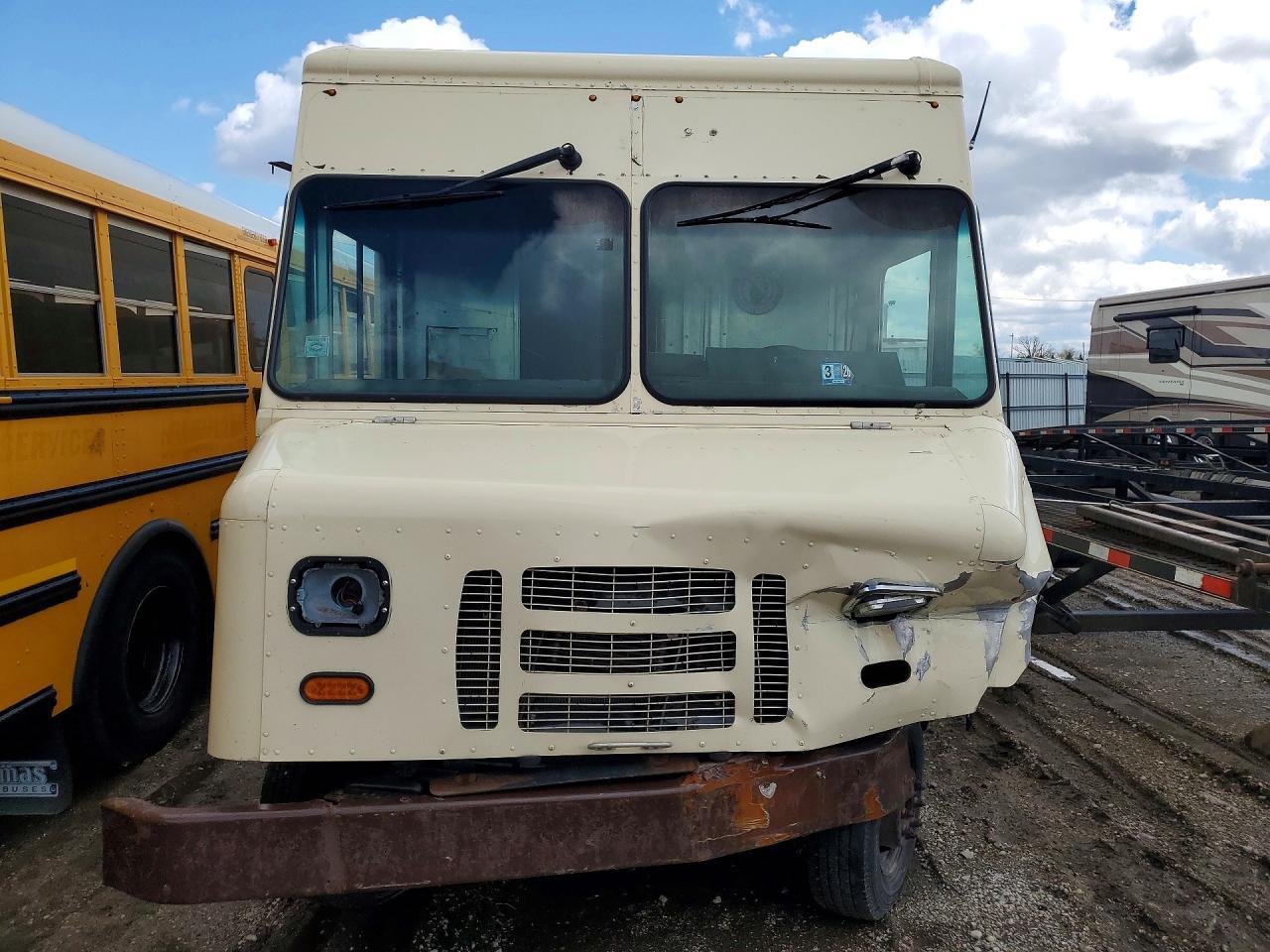 2019 Ford E450 Delivery Truck