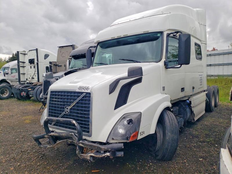 2015 Volvo VNL Semi Truck