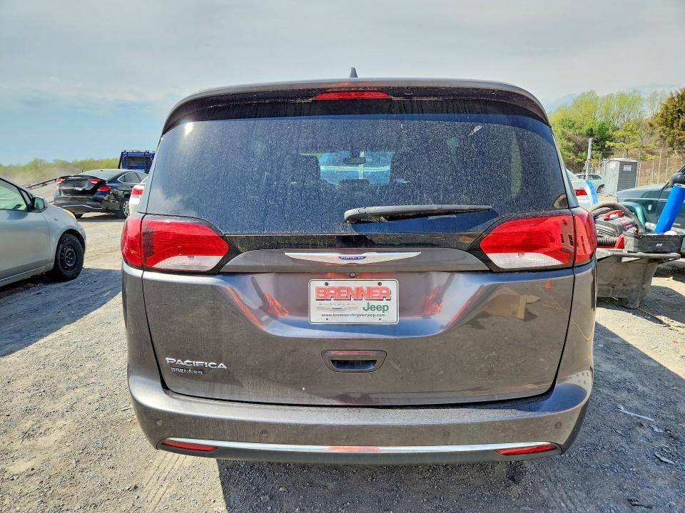 2018 Chrysler Pacifica Touring l Plus