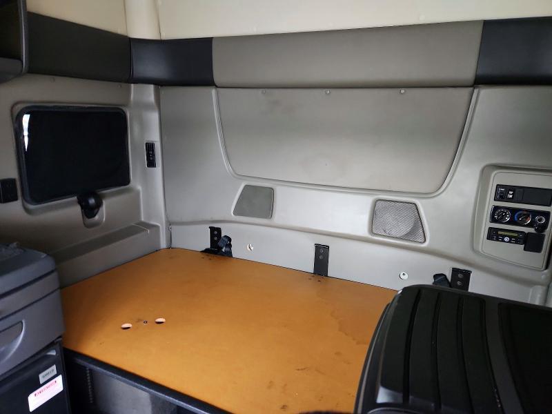 2017 International Prostar-Semi Truck