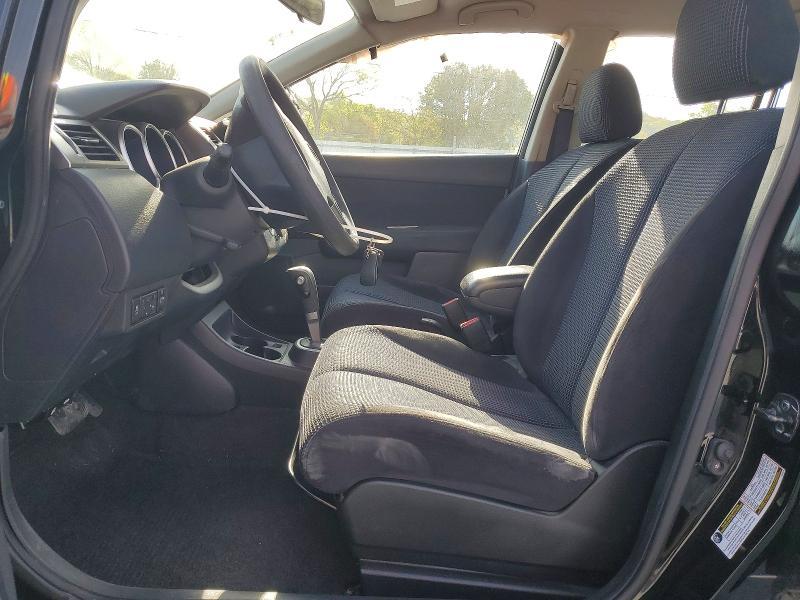 2011 Niss Versa 1.8 s