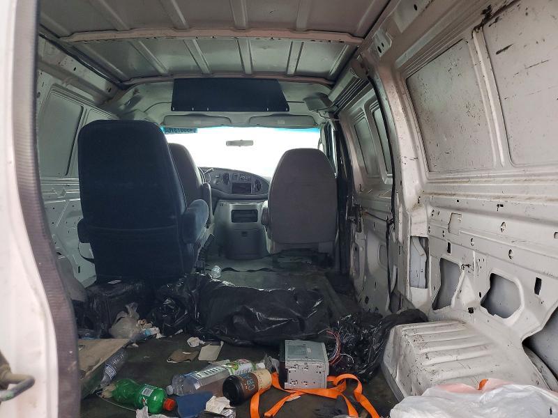 2005 Ford Econoline E250 van