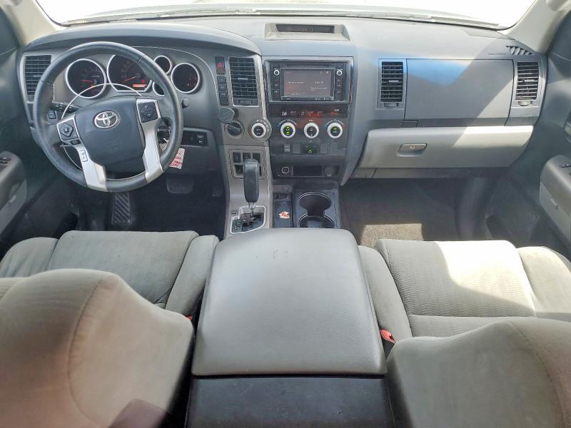 2016 Toyota Sequoia SR5