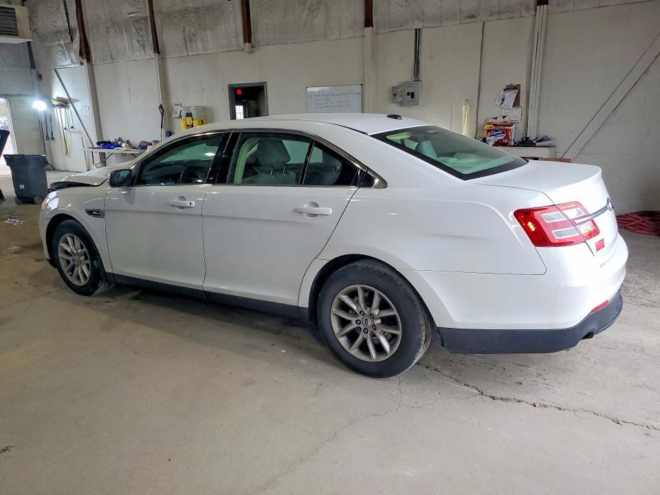 2014 Ford Taurus se