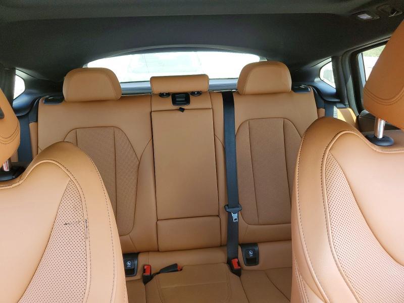 2022 BMW X4 Xdrive30i