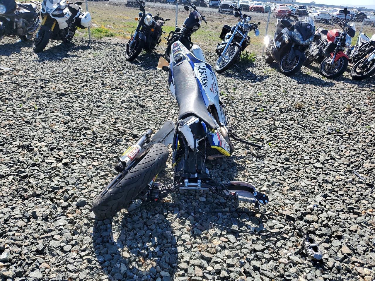 2016 Husqvarna Supermoto 701
