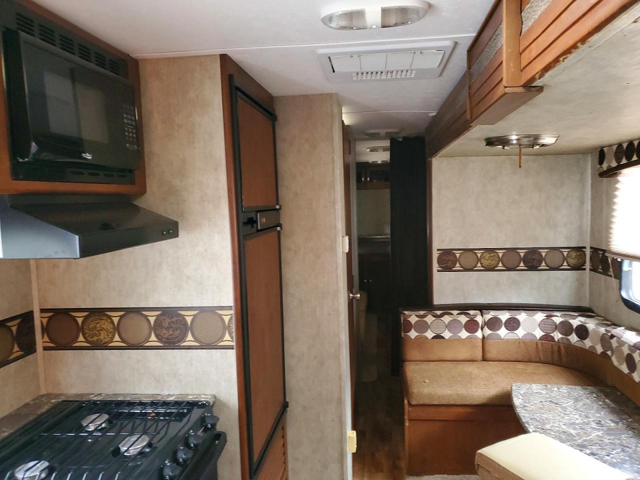 2015 Keystone 2015 Forest River Apex Camper