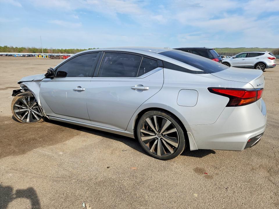 2021 Nissan Altima sr